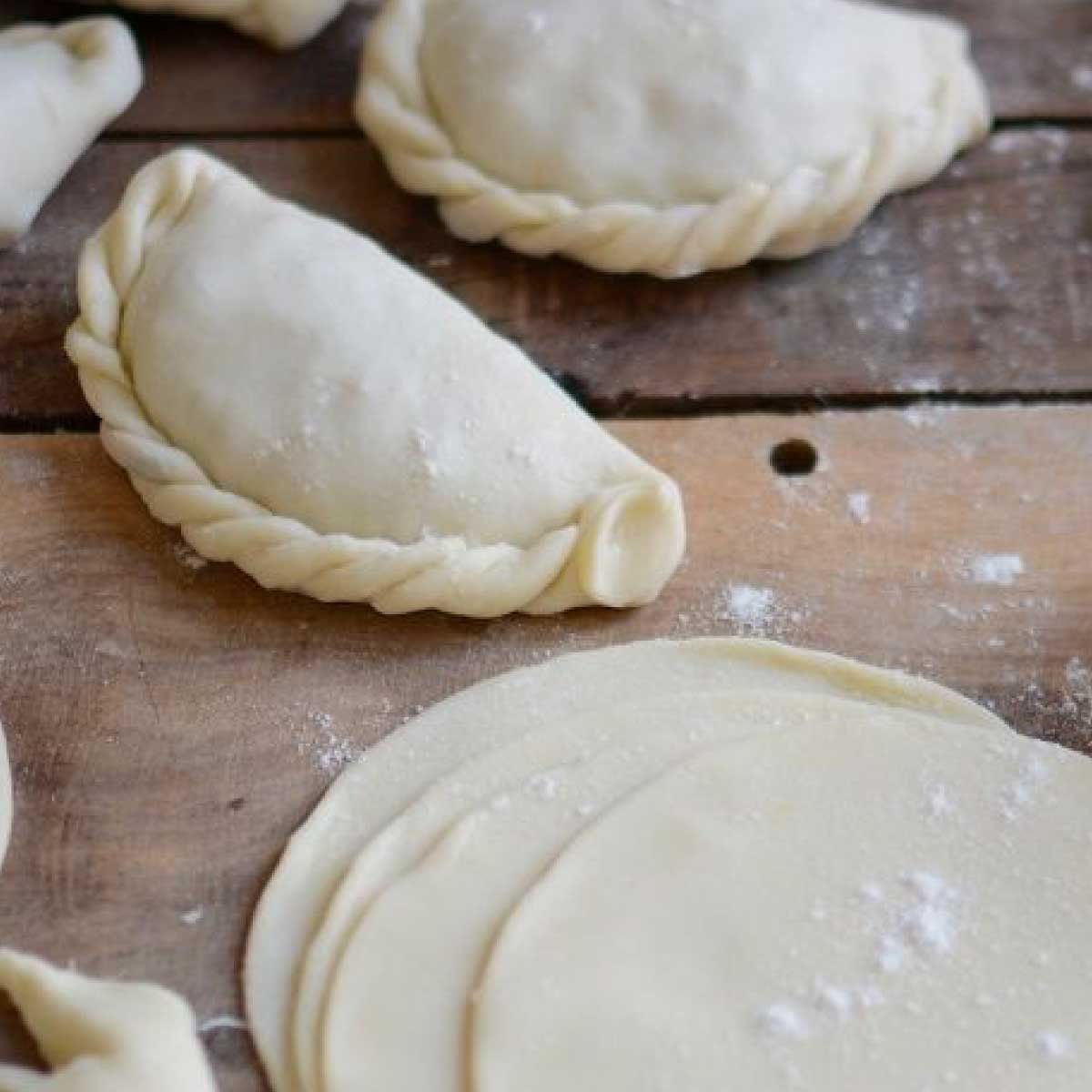 CONGELADO MASAS EMPANADAS 18CM